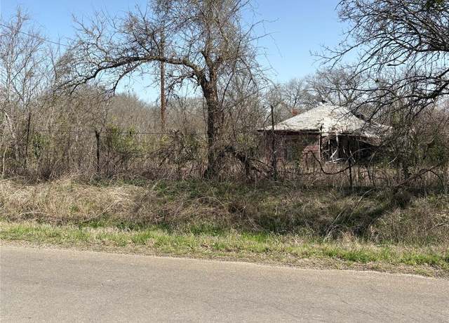 Property at 601 E Water St, Milford, TX 76670