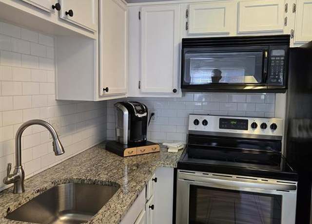 Property at 18333 Roehampton Dr #1516, Dallas, TX 75252, 1 bath