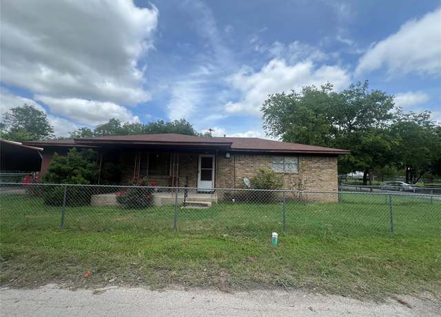 Property at 803 Harris St, Bellmead, TX 76705, 3 beds, 1 bath