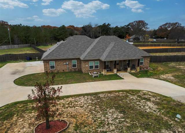 Property at 853 County Road 37, Tyler, TX 75706, 3 beds, 2.5 baths