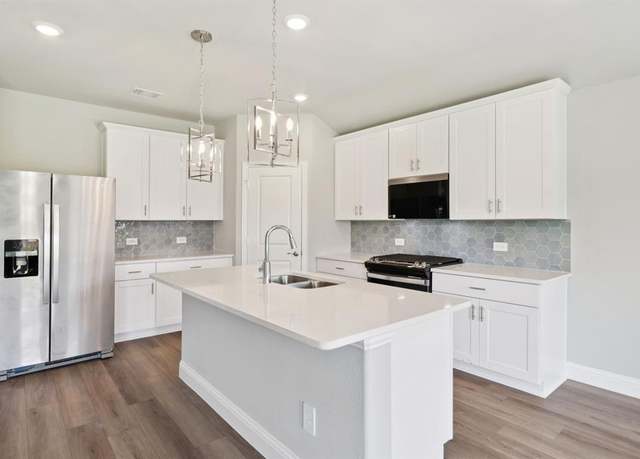 Property at 534 Yellowstar Ln, Lavon, TX 75166, 4 beds, 3 baths