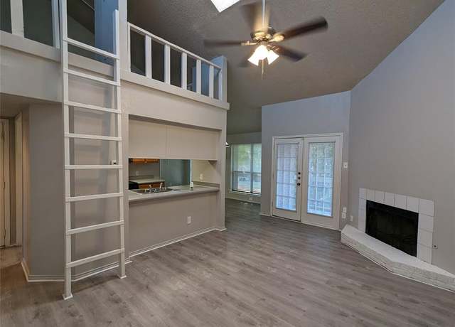 Property at 5750 Phoenix Dr #8, Dallas, TX 75231, 1 bed, 1 bath