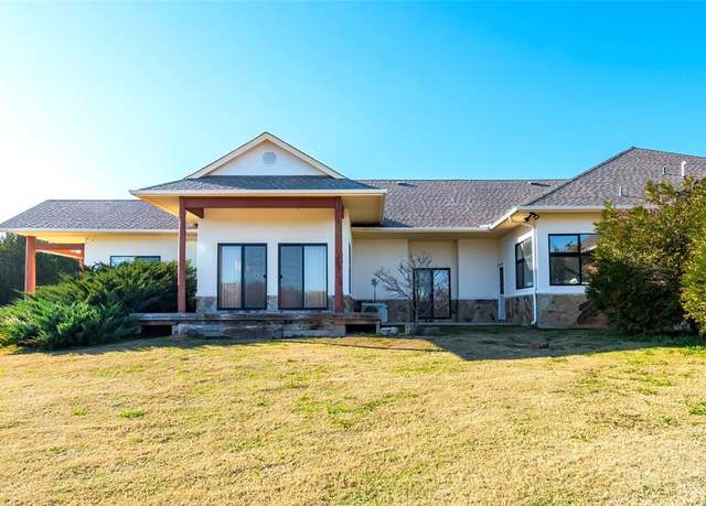 Property at 172 Burks Dr, Whitewright, TX 75491, 10 beds, 11 baths