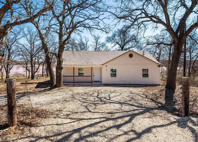 Property at 155 Apache Trl, Nocona, TX 76255, 3 beds, 2 baths