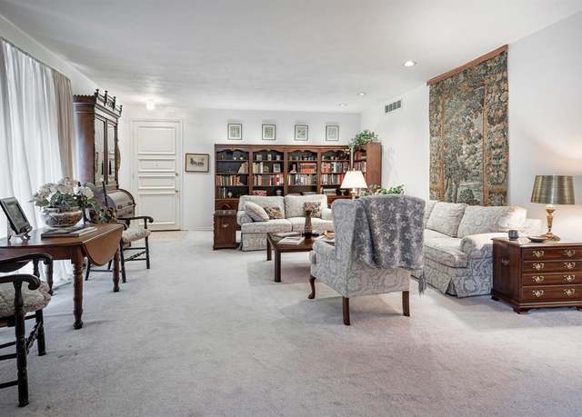Property at 6320 Bandera Ave Unit D, Dallas, TX 75225, 2 beds, 2 baths