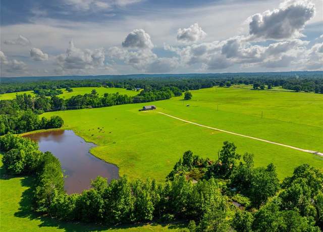 Property at 3318 Farm to Market 1137, Palestine, TX 75801, 4 beds, 2 baths