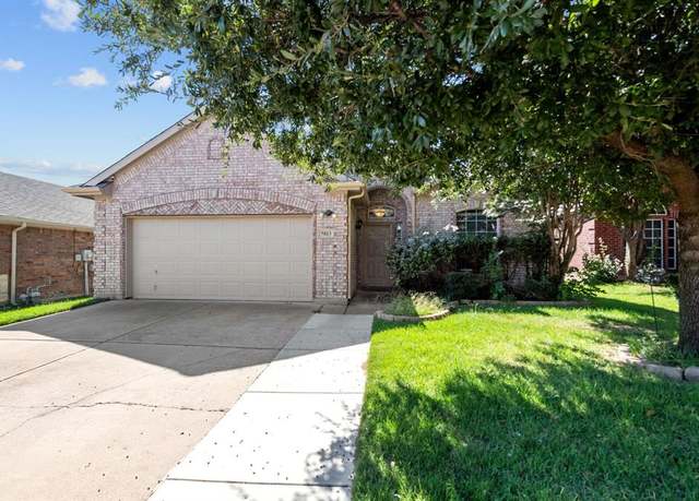 Property at 5813 Fathom Dr, Fort Worth, TX 76135, 4 beds, 2 baths