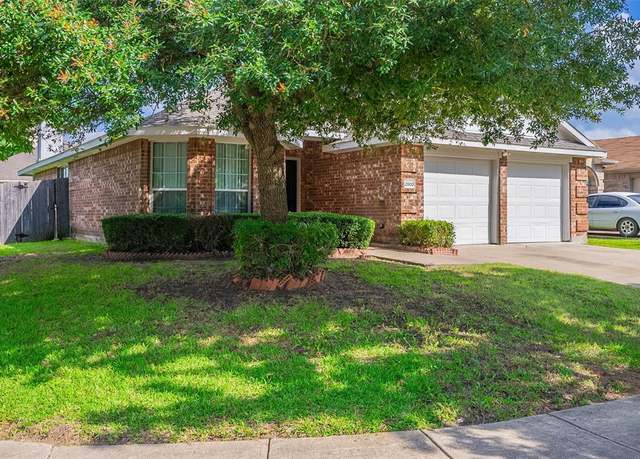 Property at 2800 Island Wren Dr, Mesquite, TX 75181, 4 beds, 2 baths