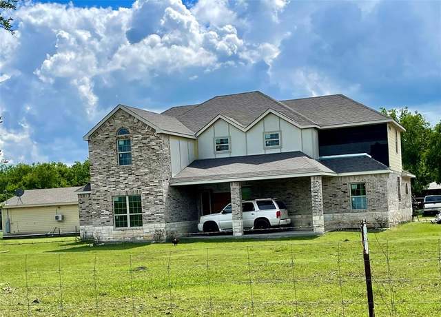 Property at 7863 NW County Road 1290, Corsicana, TX 75110, 7 beds, 5.5 baths
