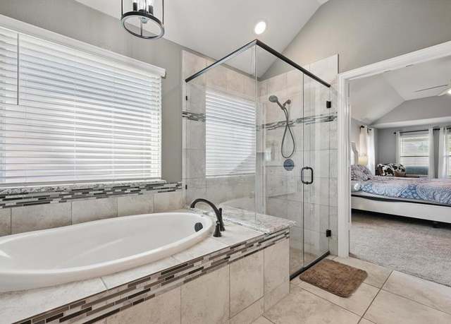 Property at 1057 Canterbury Ln, Forney, TX 75126, 4 beds, 2 baths