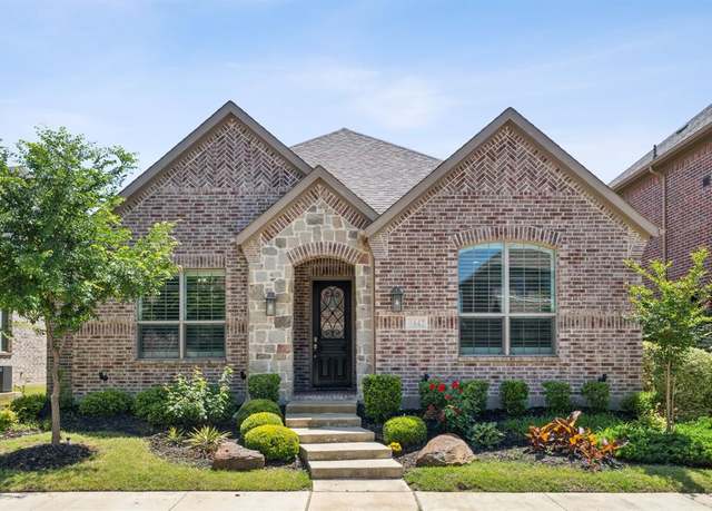 Property at 1642 Ashington Trl, Farmers Branch, TX 75234, 4 beds, 2 baths