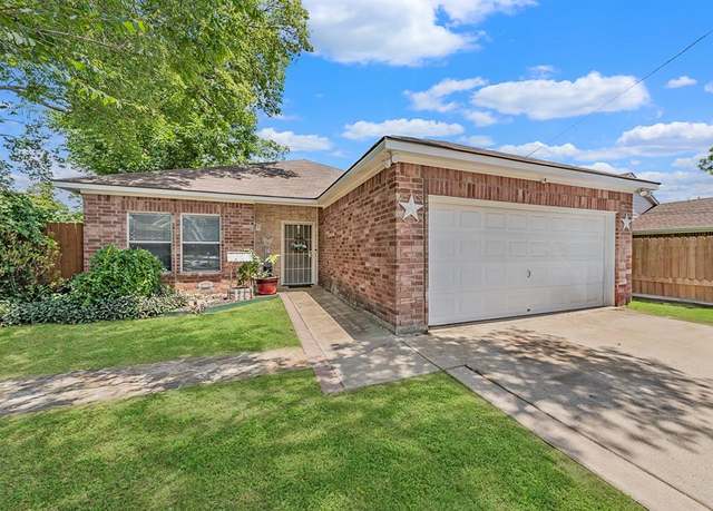 Property at 5119 Draper St, Fort Worth, TX 76105, 3 beds, 2 baths