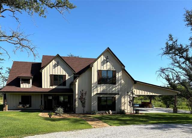 Property at 125 Drake Ct, Comanche, TX 76442, 3 beds, 2.5 baths