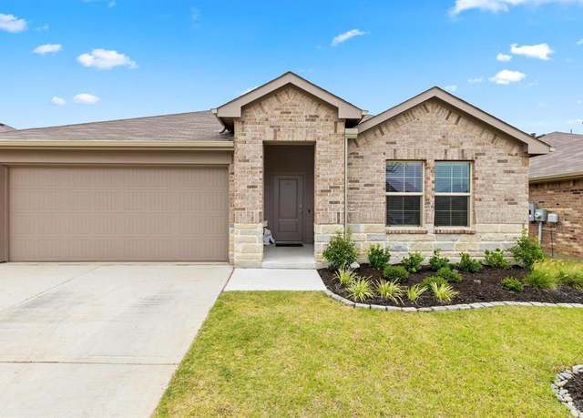 Property at 537 Bronze Cir W, Springtown, TX 76082, 4 beds, 2 baths