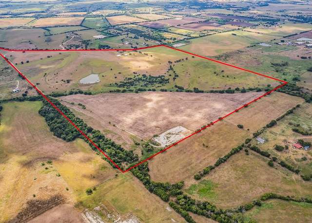 Property at 5104 Woodard Ave, Cleburne, TX 76033