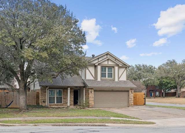 Property at 1440 Ryan Ct, Grapevine, TX 76051, 3 beds, 2.5 baths