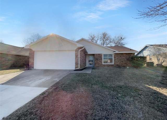 Property at 3646 San Remo Dr, Grand Prairie, TX 75052, 3 beds, 2 baths