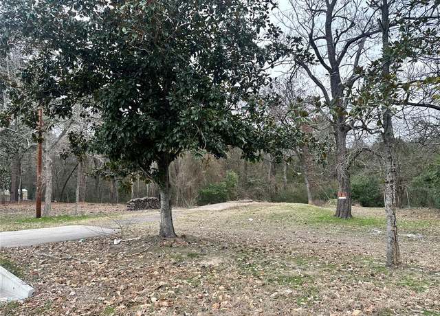 Property at 913 W Cayuga Dr, Athens, TX 75751