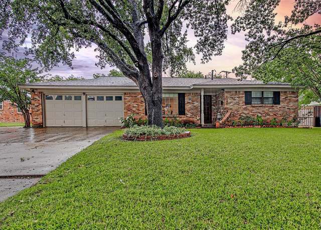 Property at 6049 Wormar Ave, Fort Worth, TX 76133, 3 beds, 2 baths