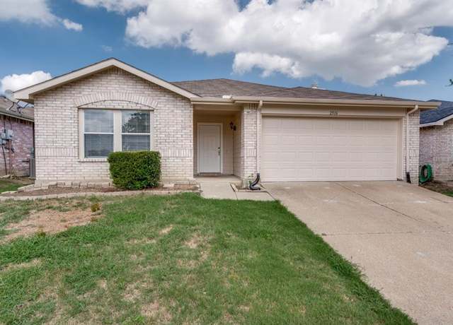 Property at 2516 Cattleman Dr, Mckinney, TX 75071, 4 beds, 2 baths