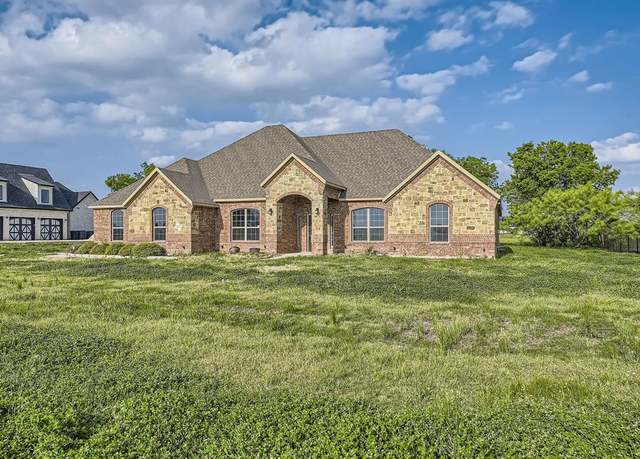 Property at 1690 Winding Creek Ln, Rockwall, TX 75032, 4 beds, 3 baths