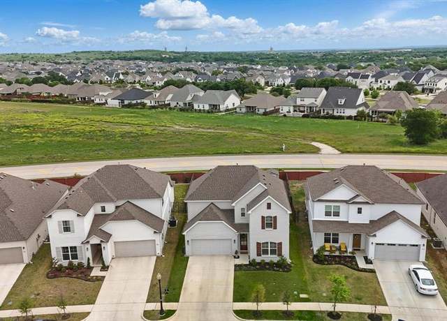 Property at 114 Observation Dr W, Aledo, TX 76008, 4 beds, 3.5 baths