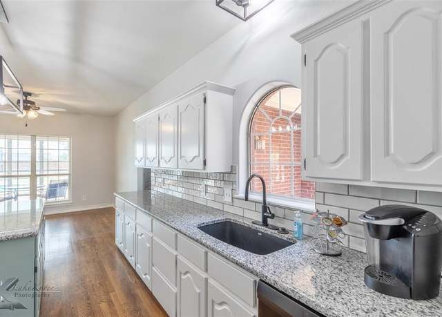 Property at 8541 Saddle Creek Rd, Abilene, TX 79602, 4 beds, 2 baths