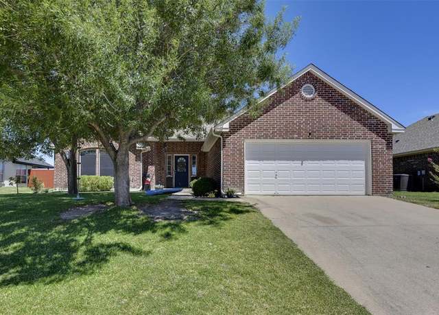 Property at 119 Chambers Creek Cir, Maypearl, TX 76064, 3 beds, 2 baths