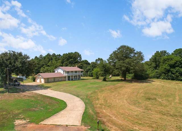 Property at 396 County Rd 4104, Daingerfield, TX 75638, 4 beds, 3 baths