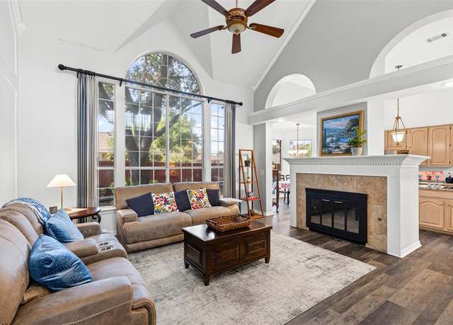 Property at 3006 Cottonwood Ct, Rowlett, TX 75088, 4 beds, 3.5 baths