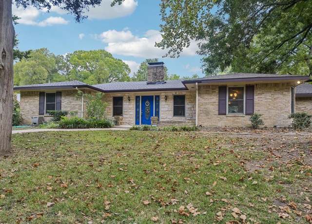 Property at 326 S Houston School Rd, Lancaster, TX 75146, 4 beds, 3 baths