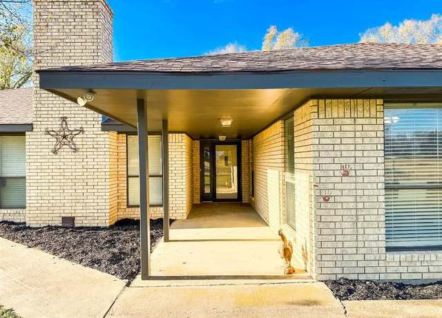 Property at 500 County Road 751, Donie, TX 75838, 4 beds, 3 baths