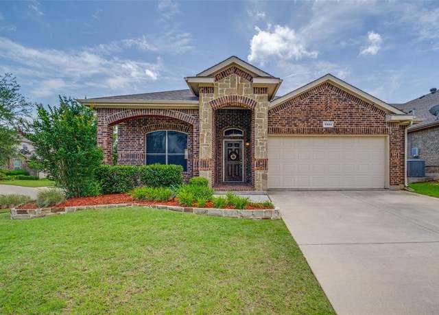 Property at 5904 Marsh Rail Dr, Denton, TX 76208, 3 beds, 2 baths