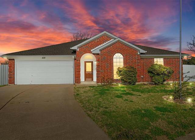 Property at 2131 Post Wood Ln, Arlington, TX 76018, 4 beds, 2 baths