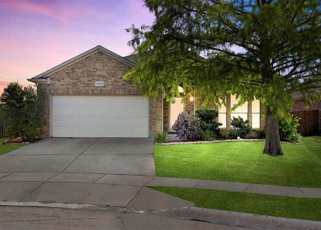 Property at 14316 Polo Ranch St, Fort Worth, TX 76052, 3 beds, 2 baths