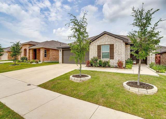 Property at 16556 White Fish Ln, Justin, TX 76247, 3 beds, 2 baths