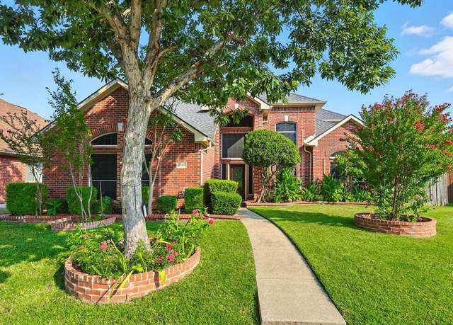 Property at 7310 Gillon Dr, Rowlett, TX 75089, 5 beds, 3 baths