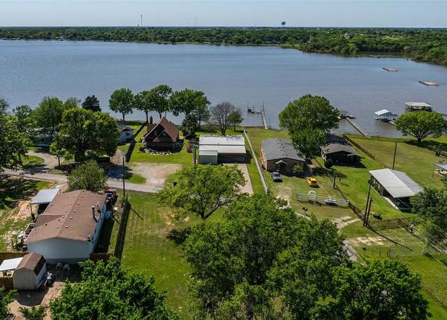 Property at 103 Prairie Dr, Mabank, TX 75156, 3 beds, 2 baths