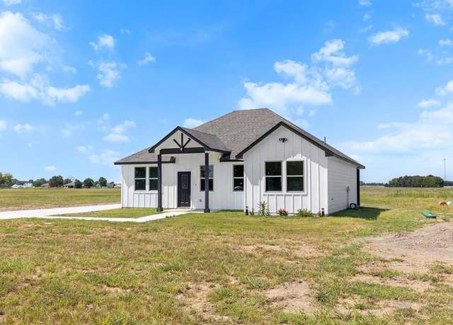 Property at 4802 County Road 4603, Commerce, TX 75428, 3 beds, 2 baths