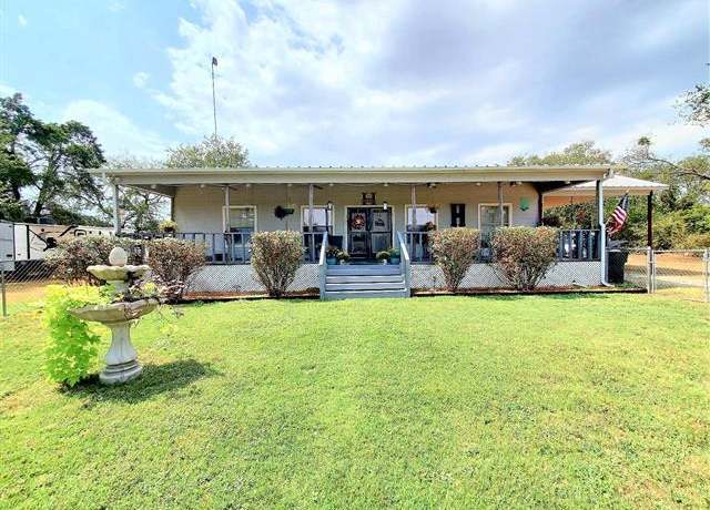 Property at 420 Hcr 2421 W, Hillsboro, TX 76645, 2 beds, 2 baths