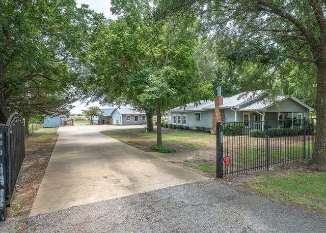 Property at 18446 FM 986, Terrell, TX 75160, 3 beds, 2 baths