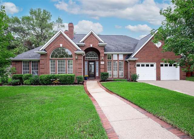 Property at 261 E Bethel Rd, Coppell, TX 75019, 4 beds, 3 baths