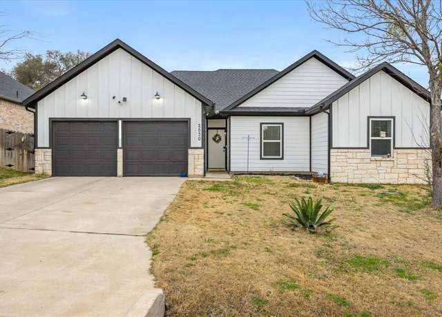 Property at 2530 Mercedes St, Granbury, TX 76048, 3 beds, 2 baths