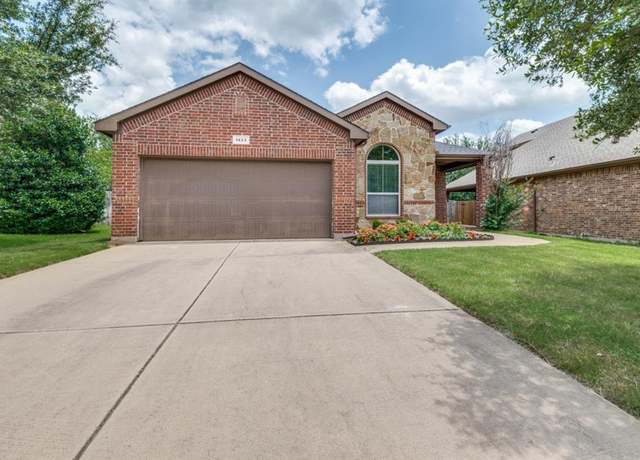 Property at 1433 Sierra Blanca Dr, Fort Worth, TX 76028, 3 beds, 2 baths