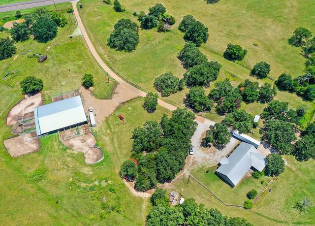 Property at 706 US Hwy 84 W, Teague, TX 75860, 3 beds, 2.5 baths