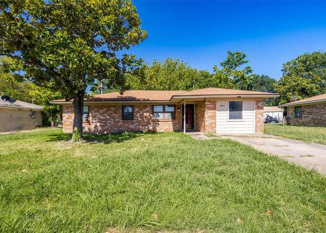 Property at 806 Dalton Dr, Princeton, TX 75407, 3 beds, 1.5 baths