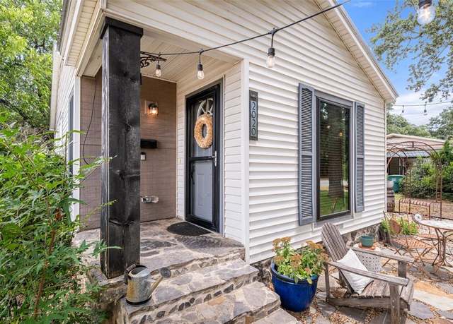 Property at 2020 Watauga Ct W, Fort Worth, TX 76111, 2 beds, 1 bath