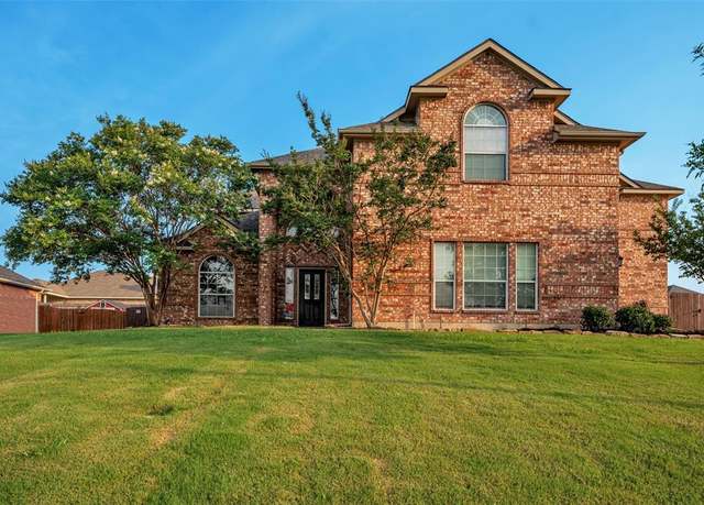Property at 1132 River Rock Dr, Kennedale, TX 76060, 5 beds, 3.5 baths