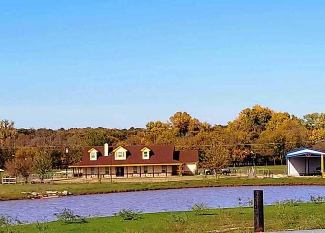 Property at 884 County Road 3555, Paradise, TX 76073, 3 beds, 3 baths