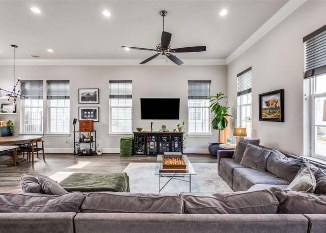 Property at 1721 Millsap Ln, Plano, TX 75074, 3 beds, 2.5 baths